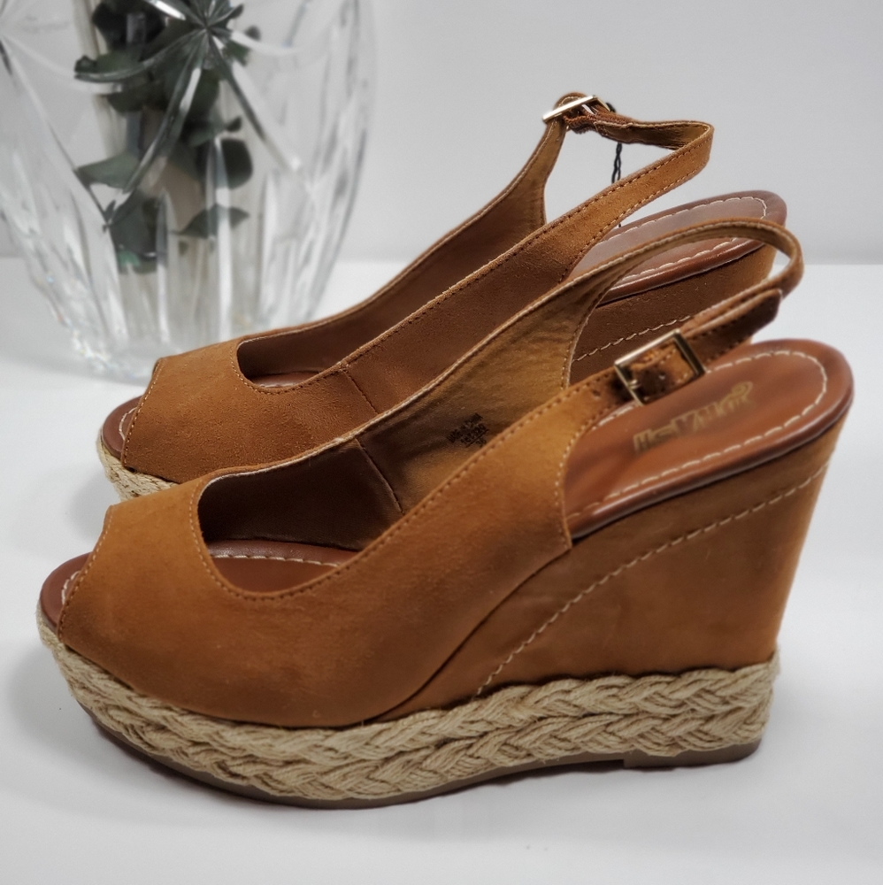 Women Open-Toe Cognac Slingback Wedges Size 9